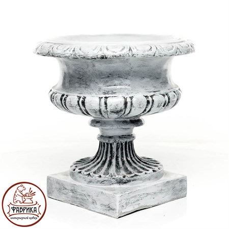 Уличный вазон из полистоуна 