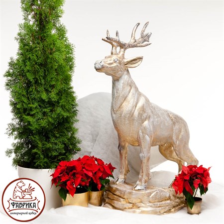 Новогодняя фигура олень