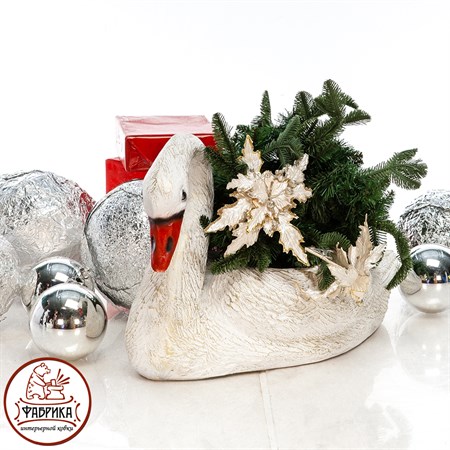 Фигура Лебедь 