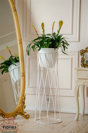 стойка под цветы