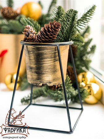 Подставка для цветов  в подарок, цвет: чёрный