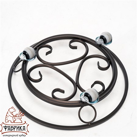 Подставка для цветов на колесиках