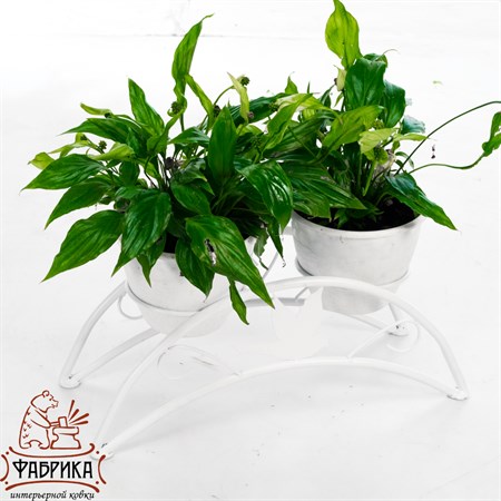 металлическая цветочница