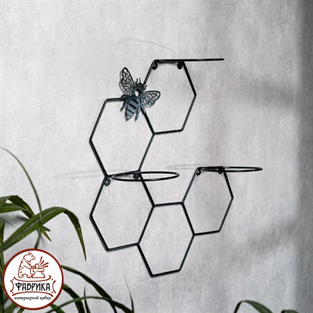 на три кашпо